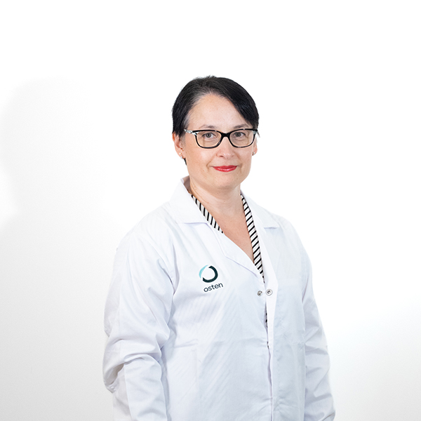 Antonia Luis Calero especialista en Cirugía Ortopédica y Traumatología. Especialidad en Patología del Columna 